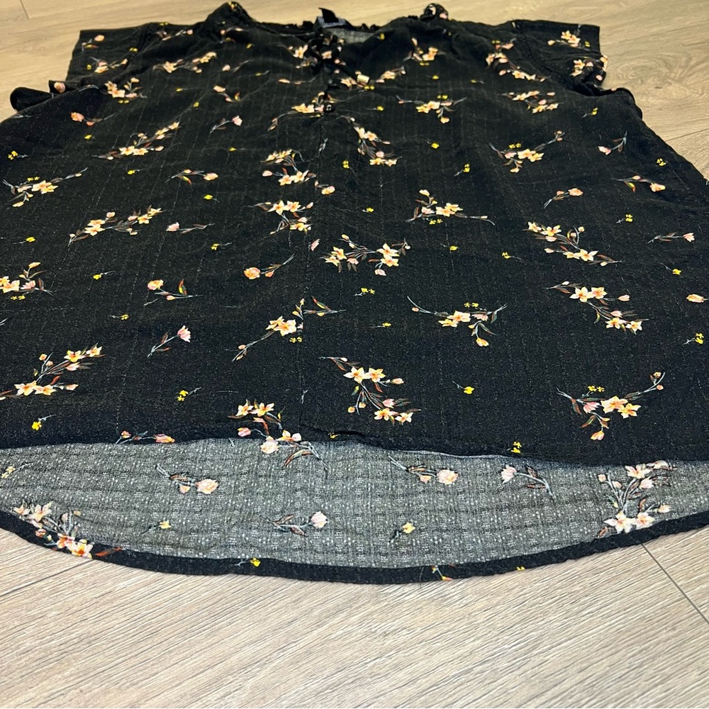 Buffalo David Bitton Black Floral Flowers Blouse T-Shirt Chest Tie Women's M - Picture 2 of 11